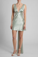 Load image into Gallery viewer, Lace mini dress with a bow